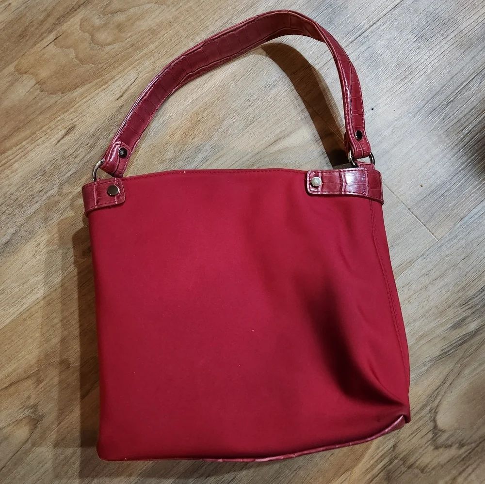 💜Vintage Liz Claiborne Red Crocodile Embossed Nylon Purse